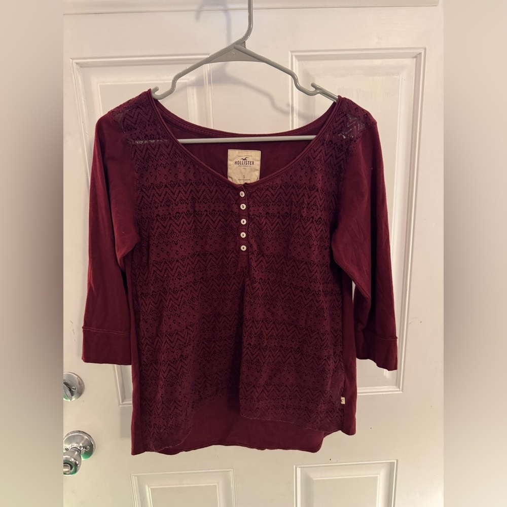 Hollister Burgundy Lace Henley Top Size Small